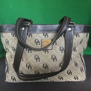 Dooney & Bourke shoulder bag
